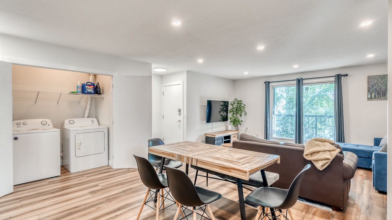 Photo of Others in Crescent Heights