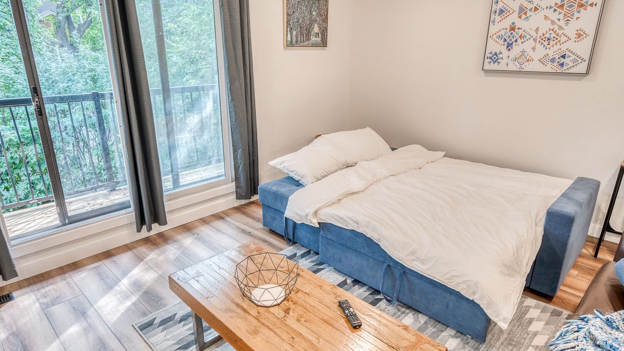 Photo of Bedroom in Crescent Heights