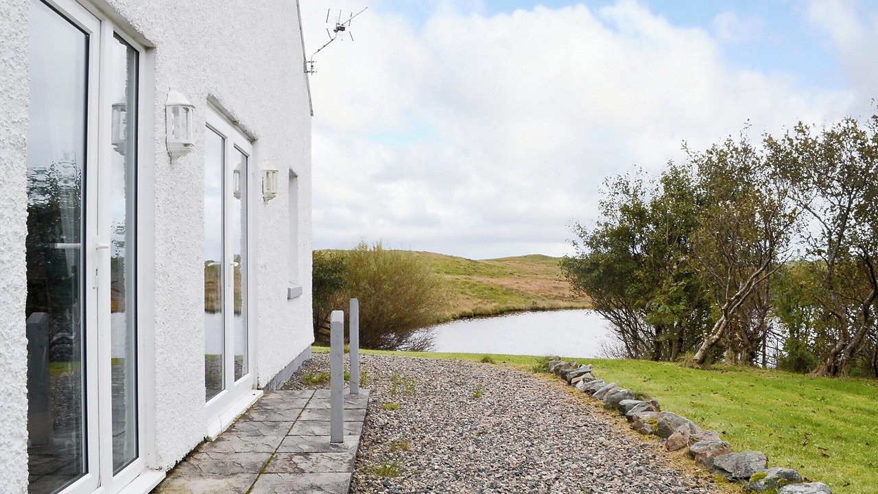 Photo of Others in Lochmaddy