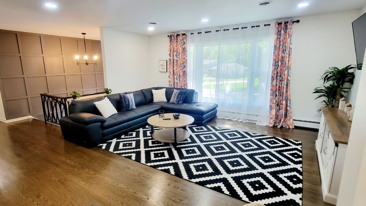 Photo of Livingroom in Fox Valley