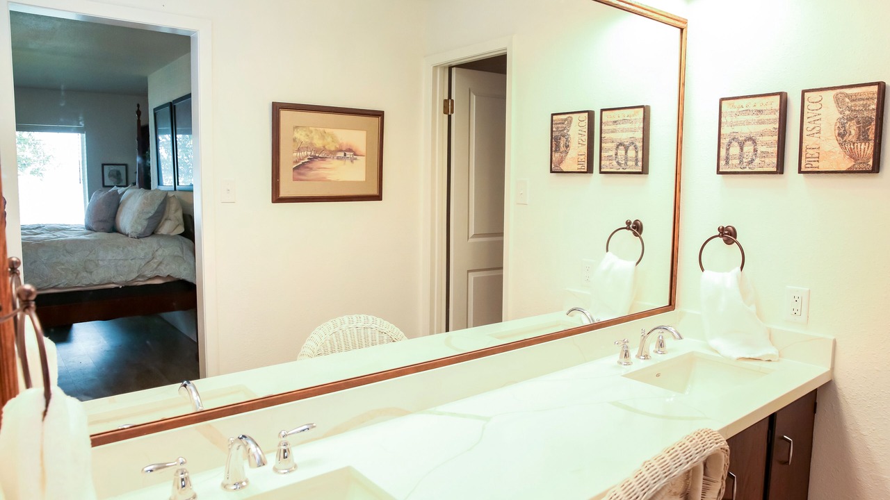 Photo of Bathroom in Oakhurst