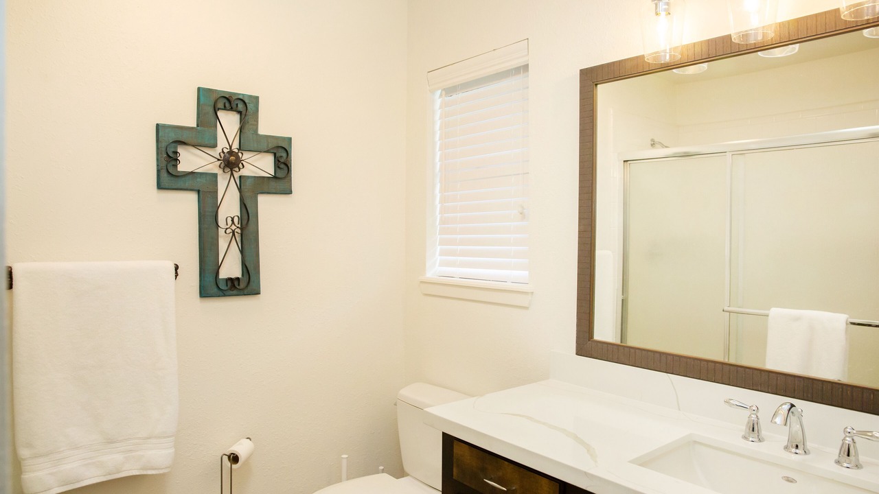 Photo of Bathroom in Oakhurst