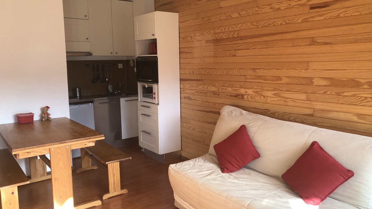 Photo of Livingroom in Saint-Aventin