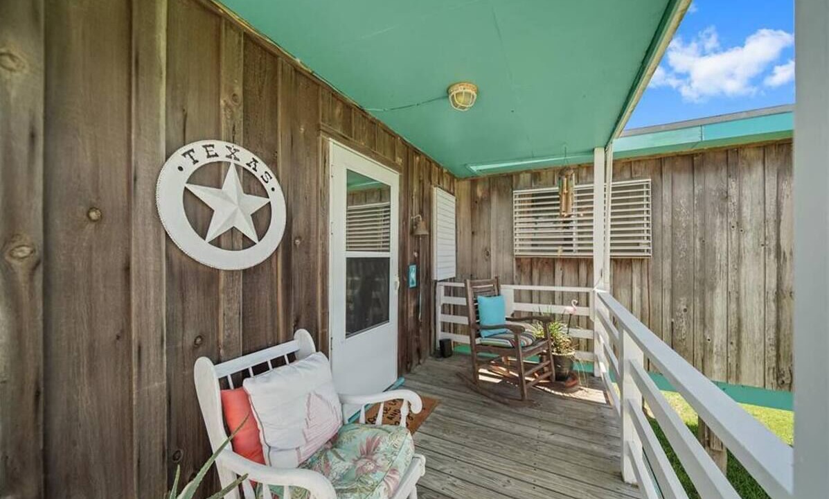 Photo of Patio Balcony in Galveston