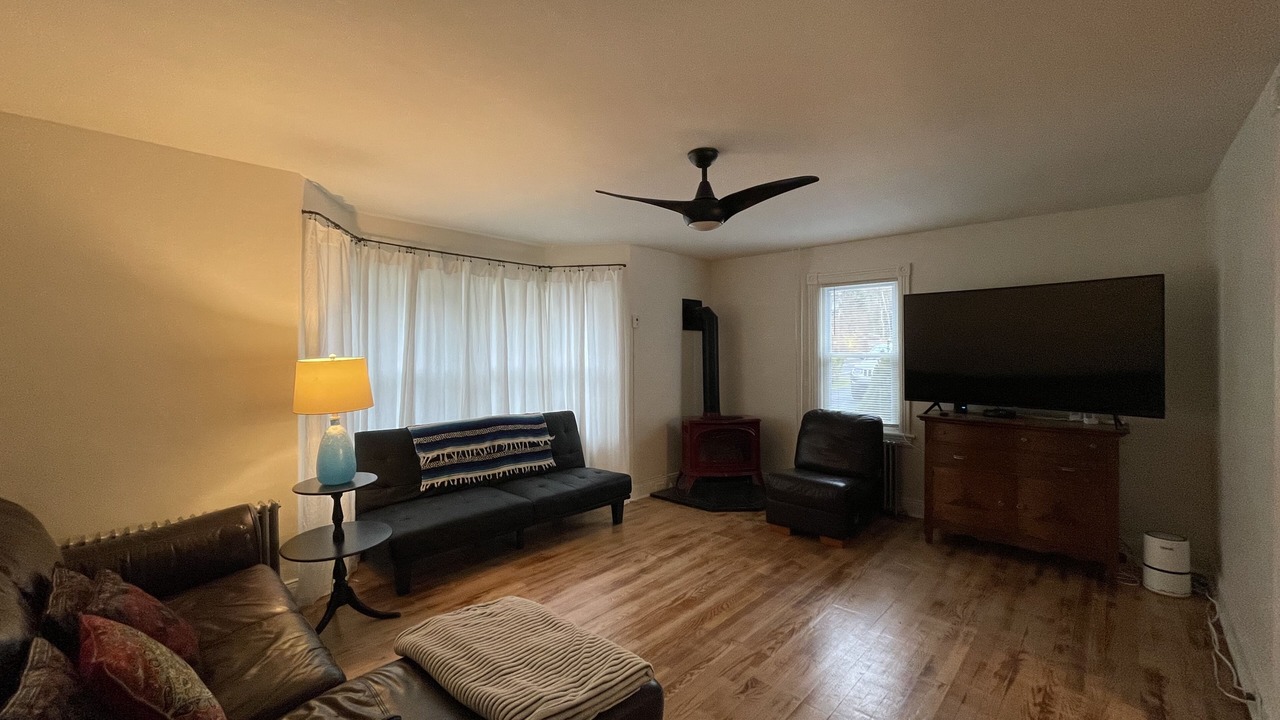 Photo of Livingroom in Ellenville