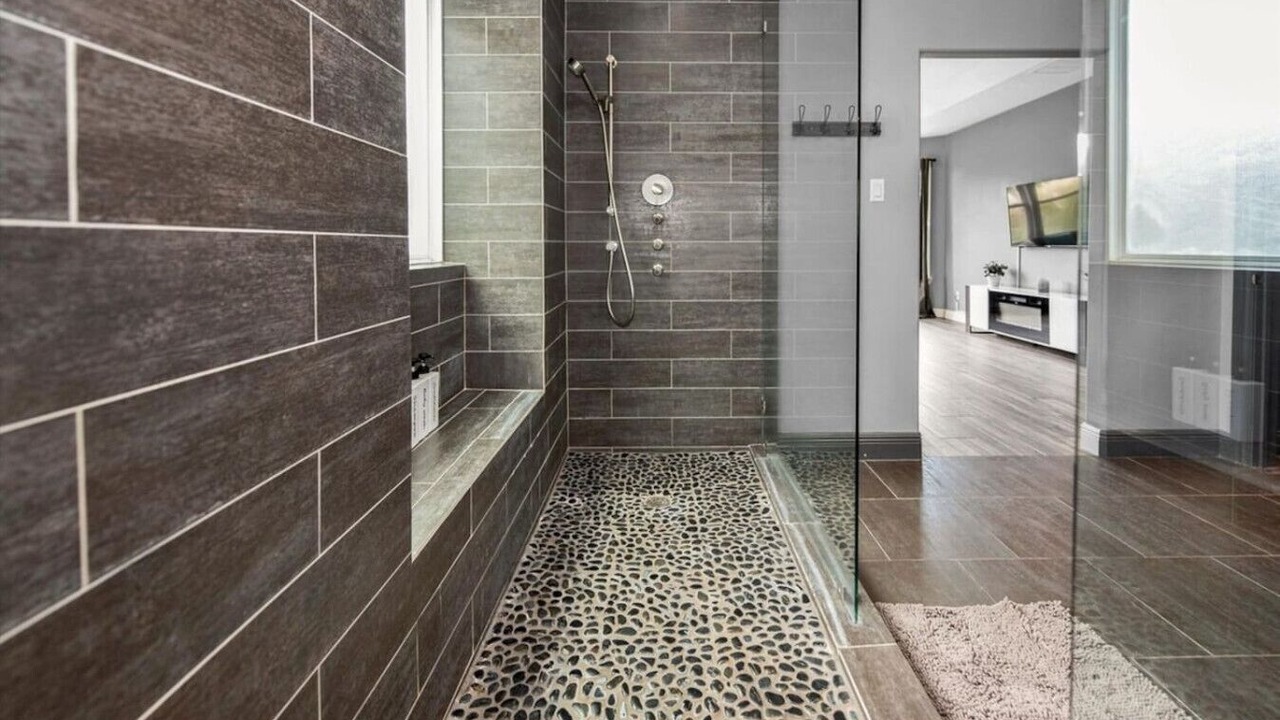 Photo of Bathroom in Atascocita