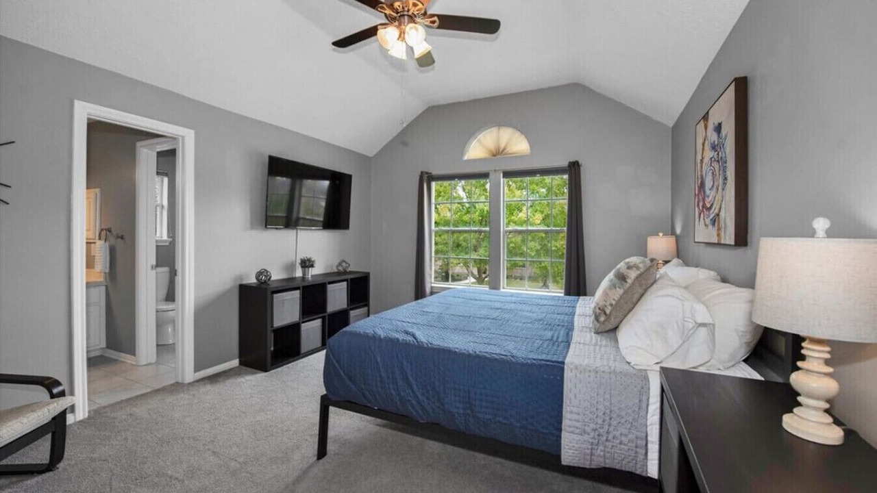 Photo of Bedroom in Atascocita