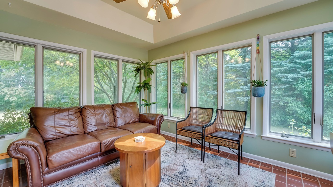 Photo of Livingroom in Whittaker