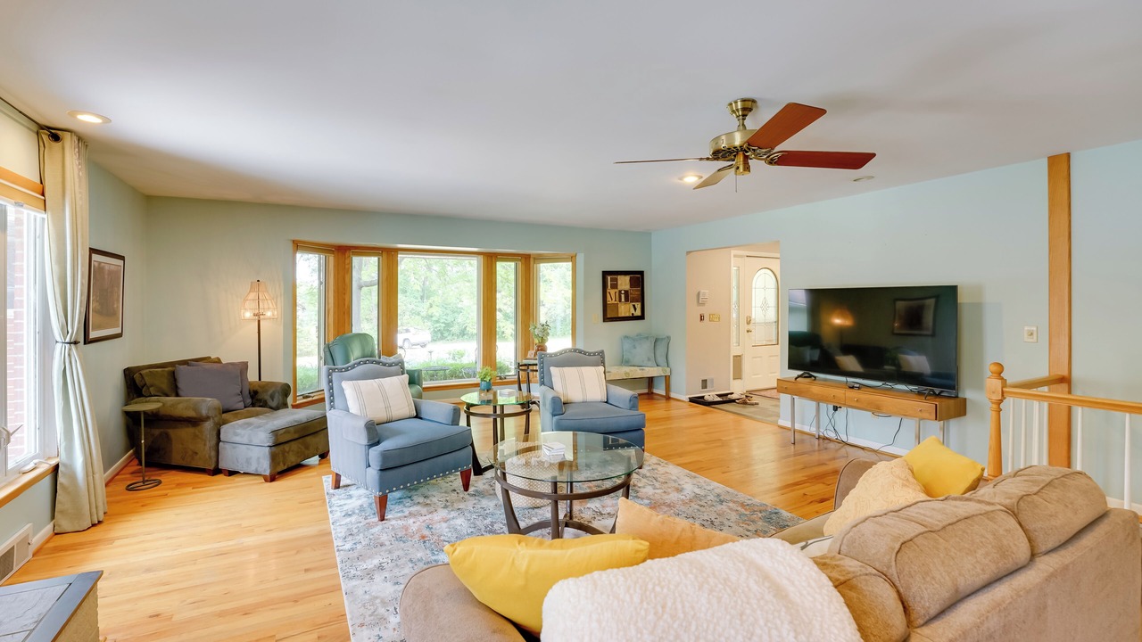 Photo of Livingroom in Whittaker