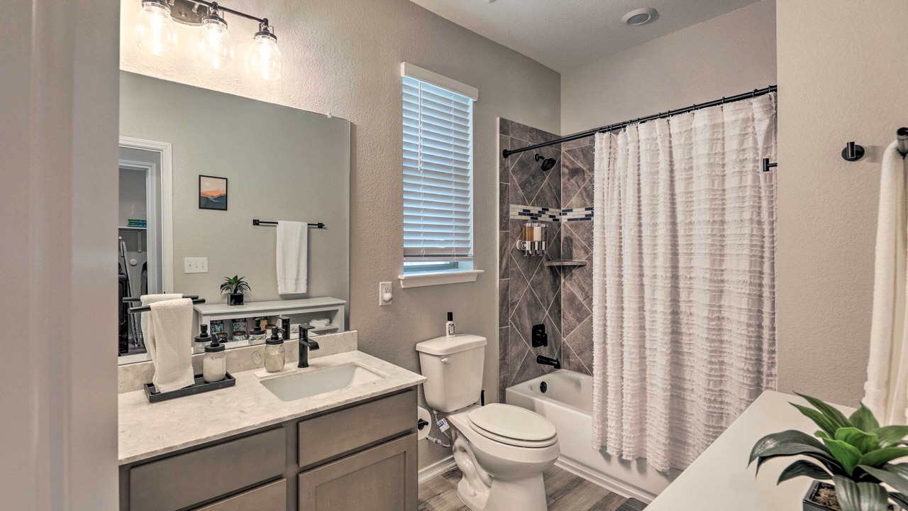 Photo of Bathroom in Vista Del Pueblo
