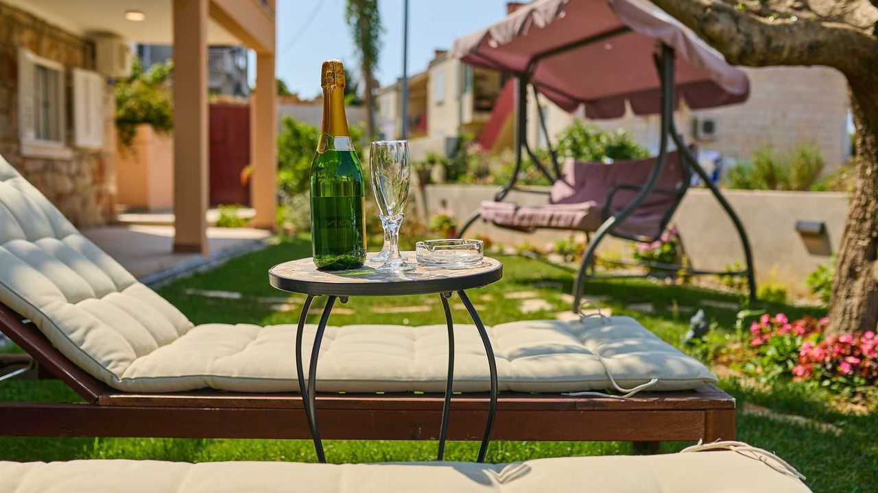 Photo of Patio Balcony in Gornji Kono