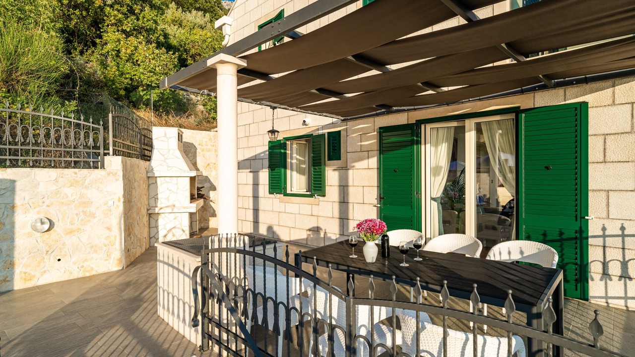 Photo of Outdoor in Brsecine