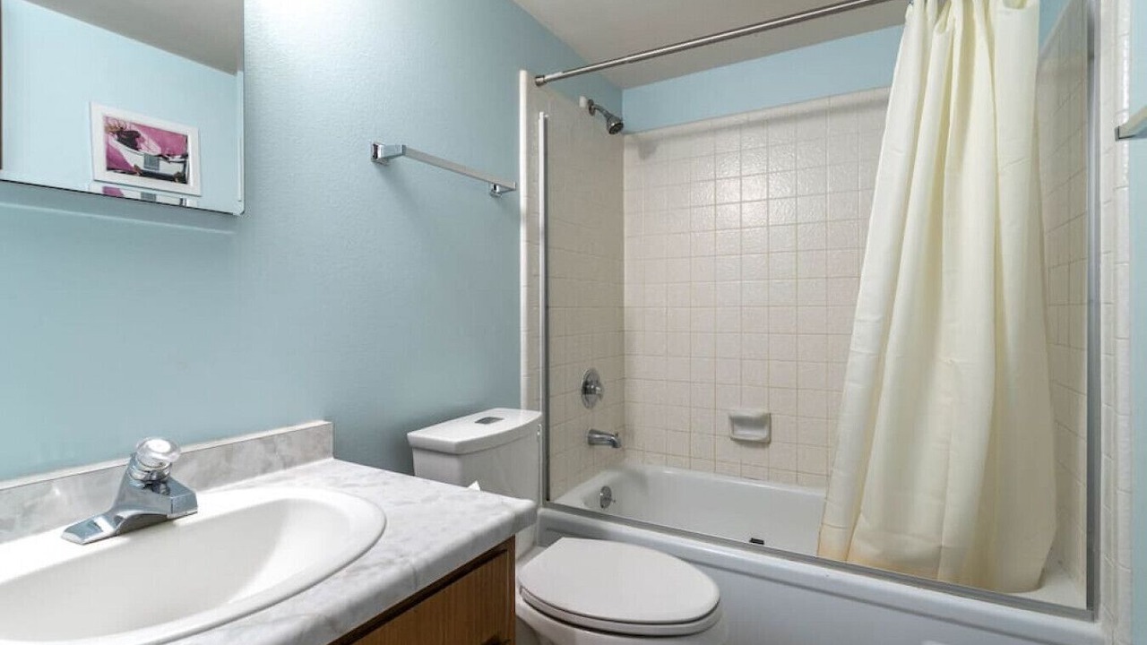 Photo of Bathroom in Fraser