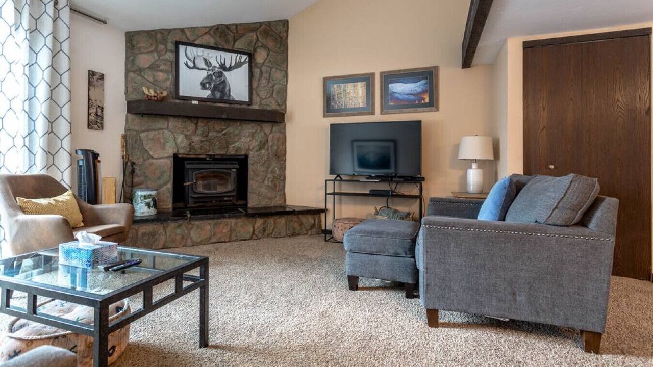 Photo of Livingroom in Fraser