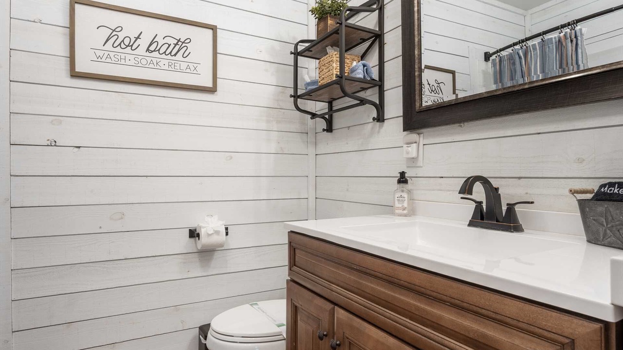 Photo of Bathroom in Bandera