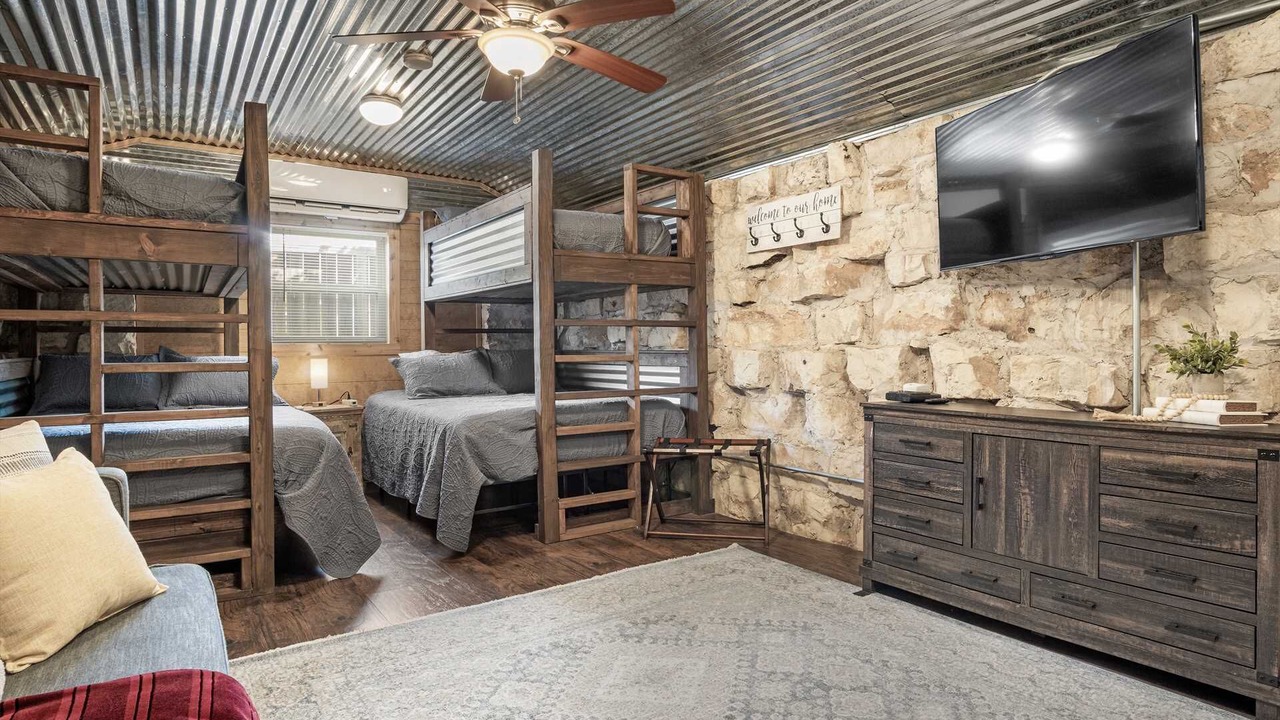 Photo of Bedroom in Bandera