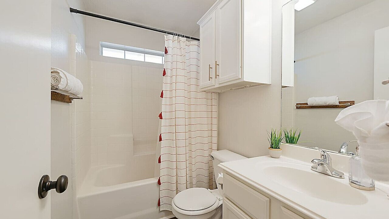 Photo of Bathroom in Shirewood