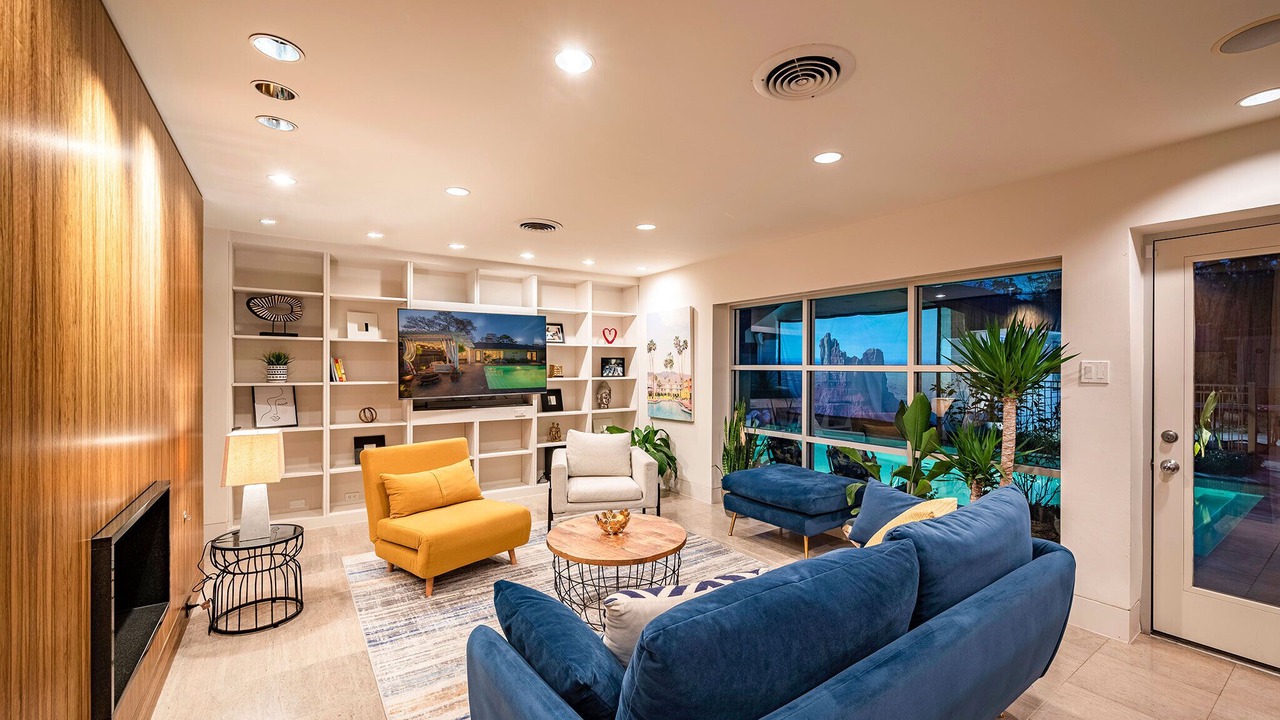 Photo of Livingroom in Lazybrook/Timbergrove