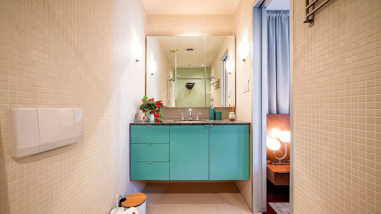 Photo of Bathroom in Lazybrook/Timbergrove