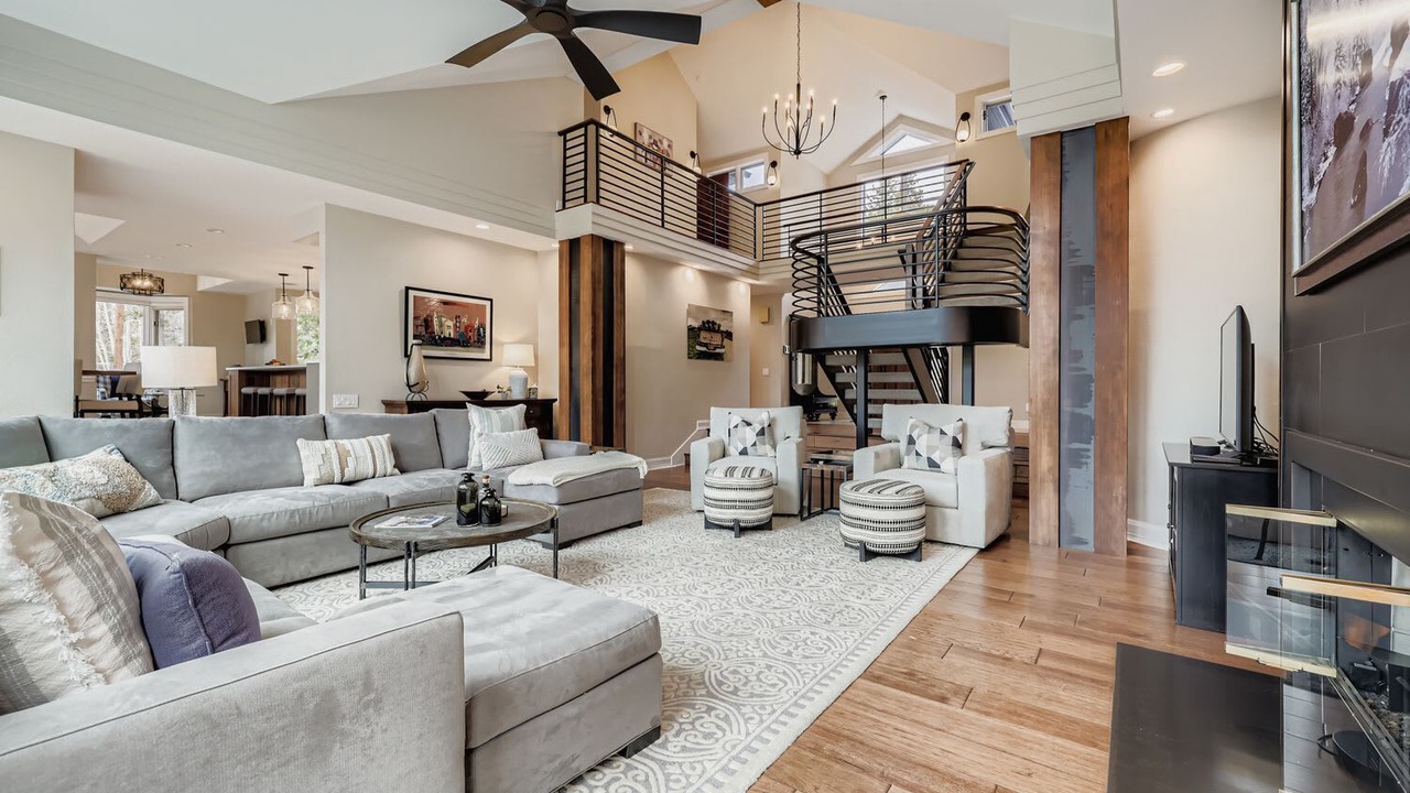 Photo of Livingroom in Baldy Mountain