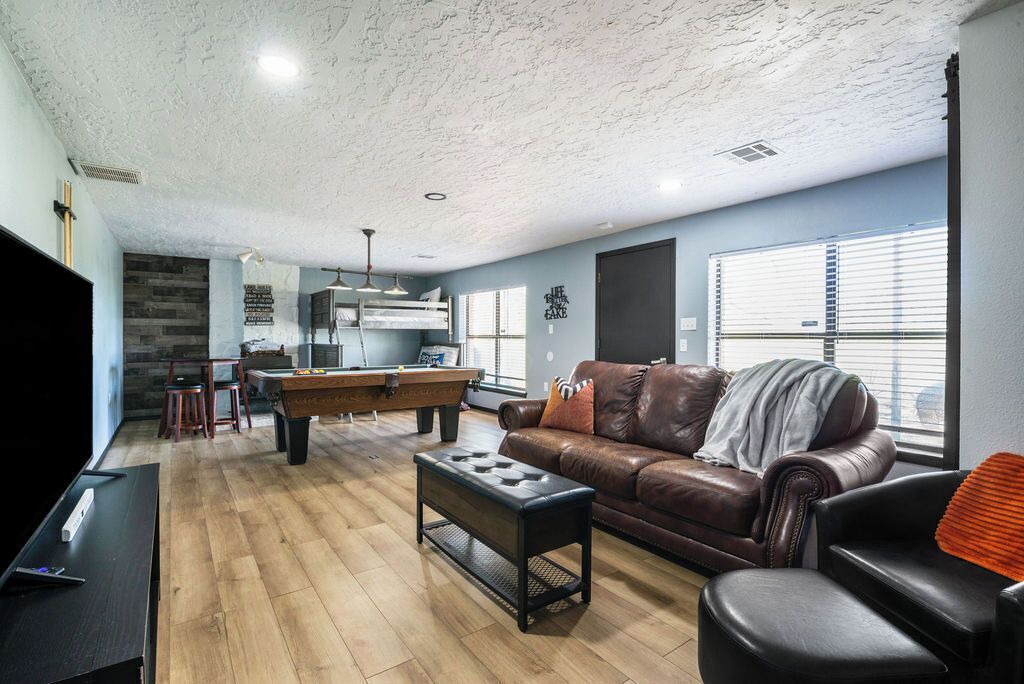 Photo of Bedroom in Sulphur