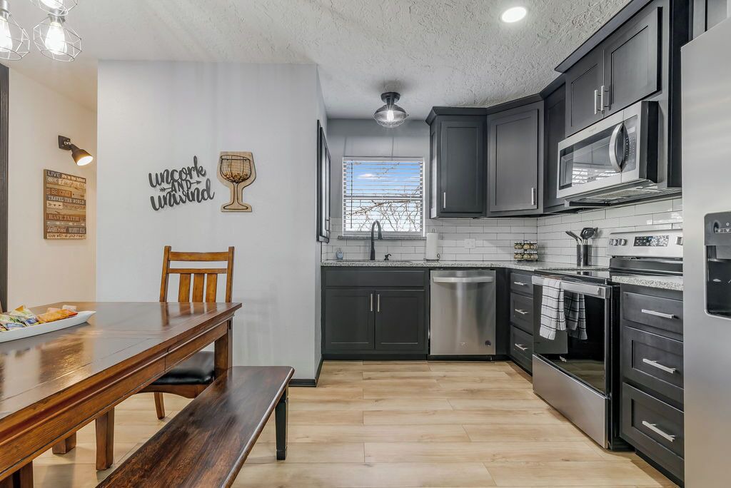 Photo of Kitchen in Sulphur