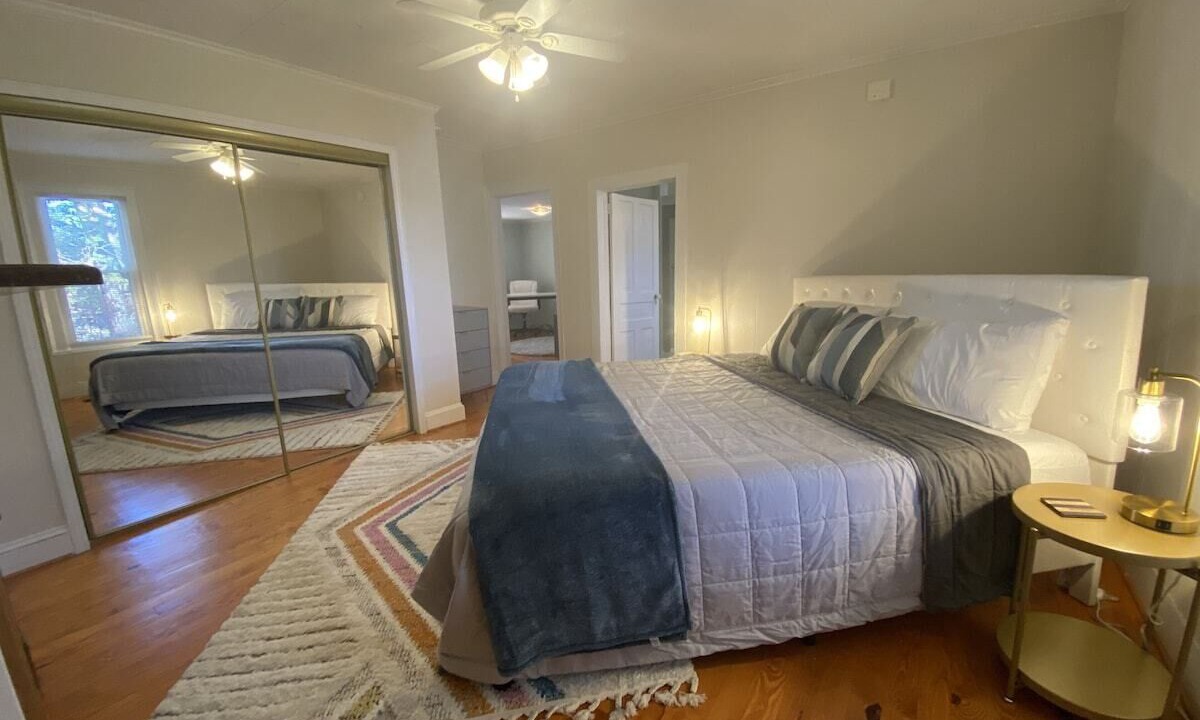 Photo of Bedroom in Forest Hills