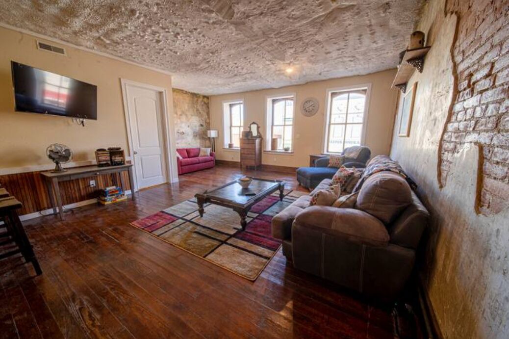 Photo of Livingroom in Fulton