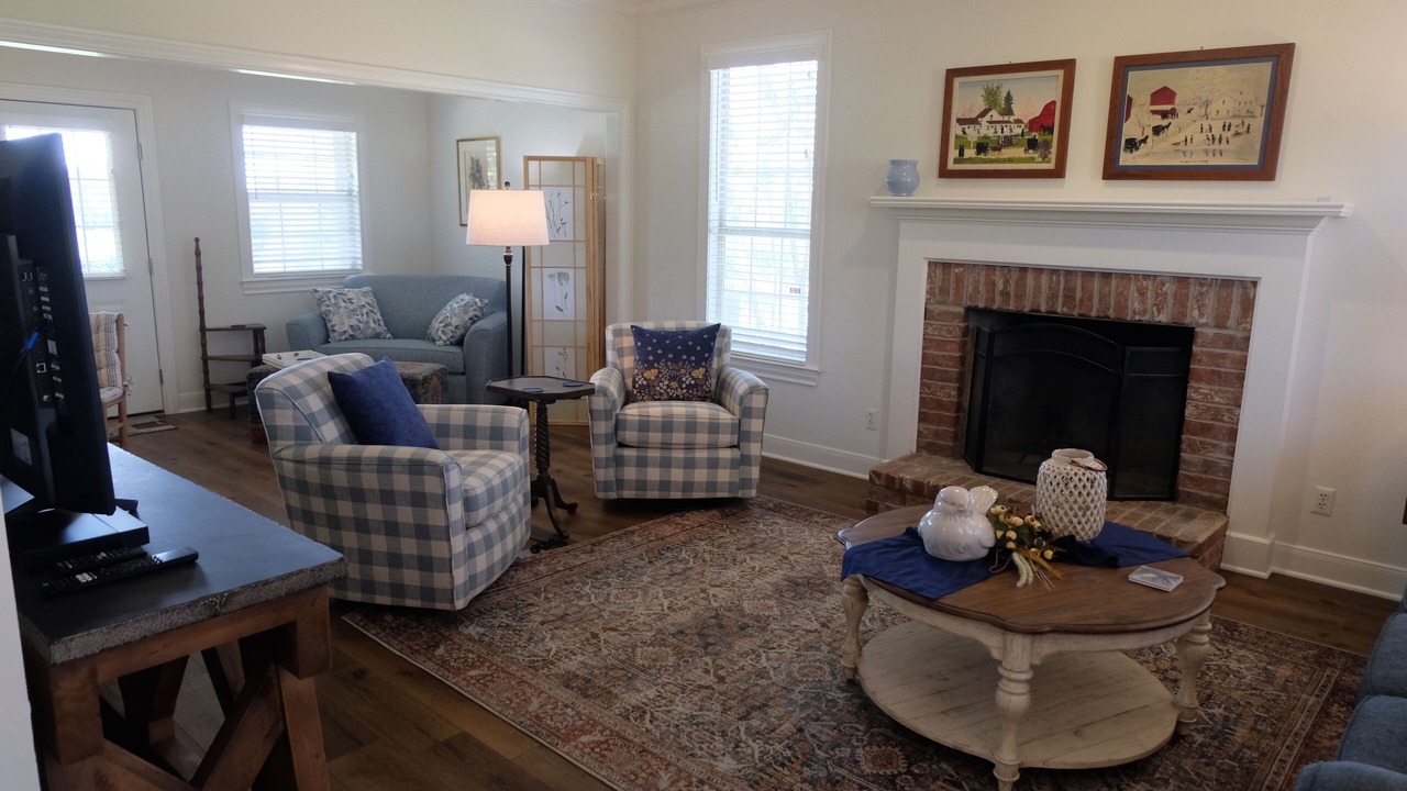 Photo of Livingroom in Sealy