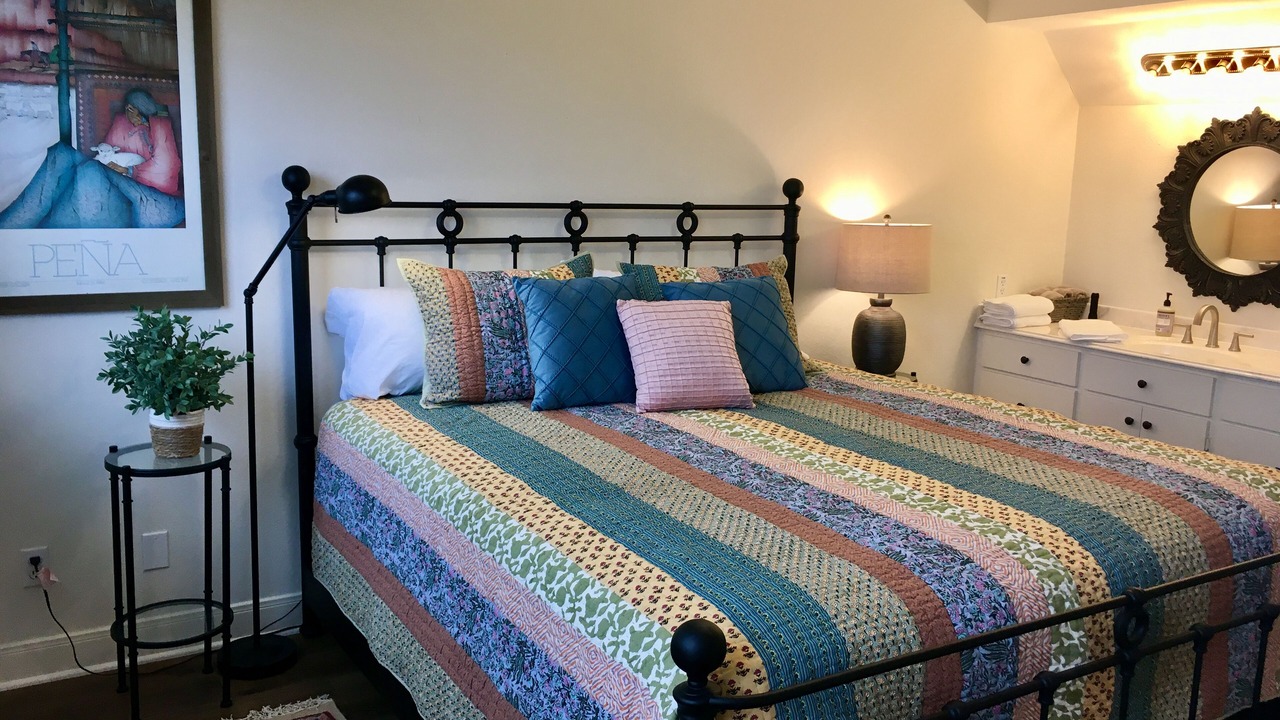 Photo of Bedroom in Sealy