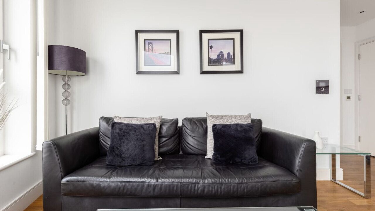 Photo of Livingroom in Highbury West