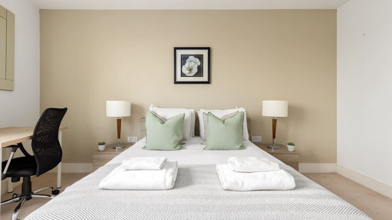 Photo of Bedroom in Highbury West