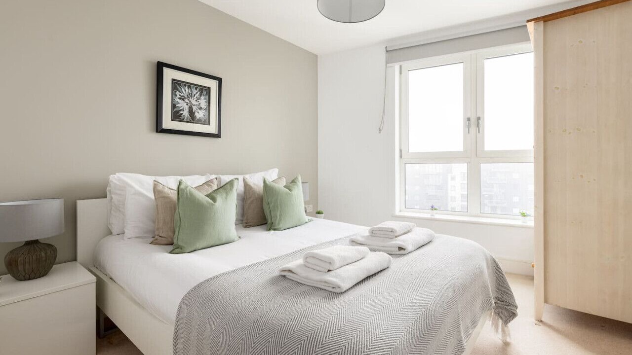 Photo of Bedroom in Highbury West