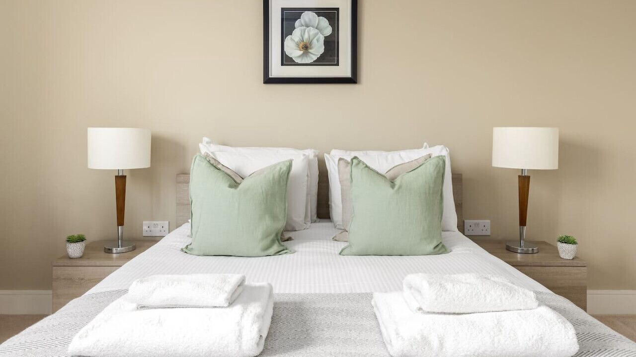 Photo of Bedroom in Highbury West