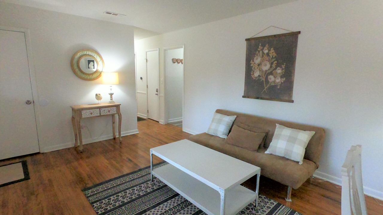 Photo of Livingroom in Center Point