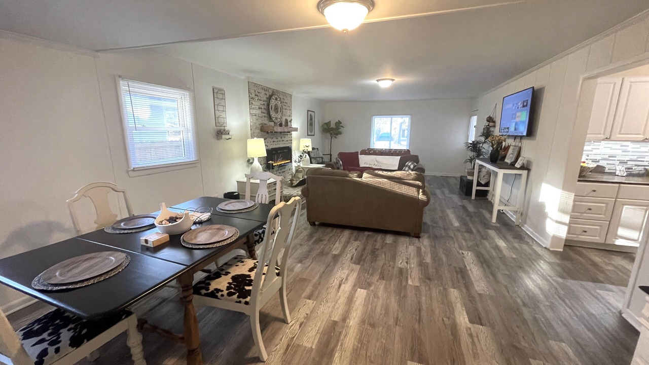 Photo of Bedroom in Center Point