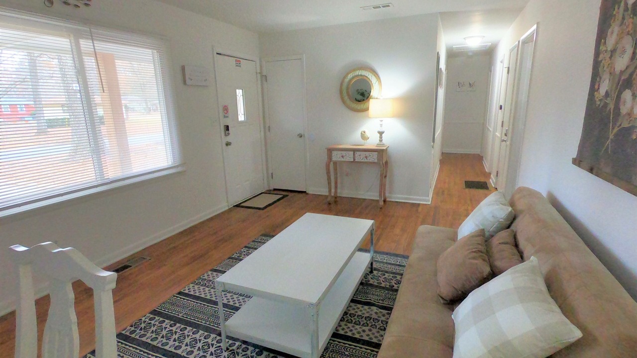 Photo of Livingroom in Center Point