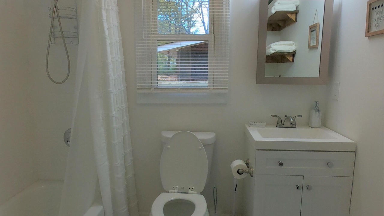 Photo of Bathroom in Center Point