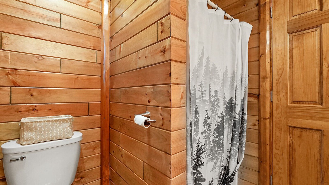 Photo of Bathroom in Manton