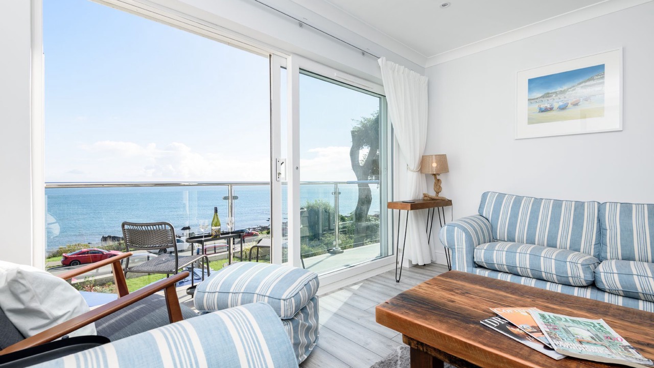 Photo of Livingroom in West Looe