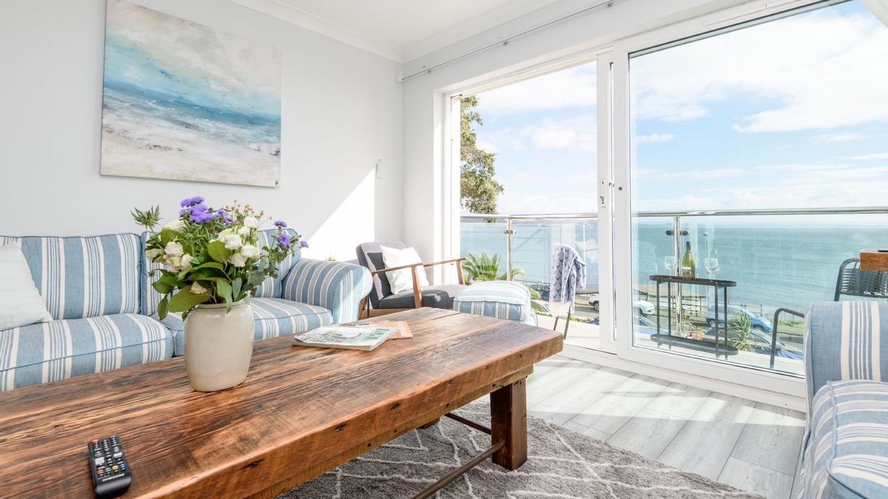 Photo of Livingroom in West Looe