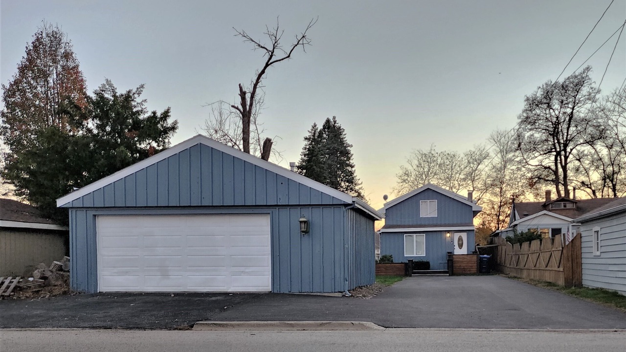 Photo of Outdoor in McHenry