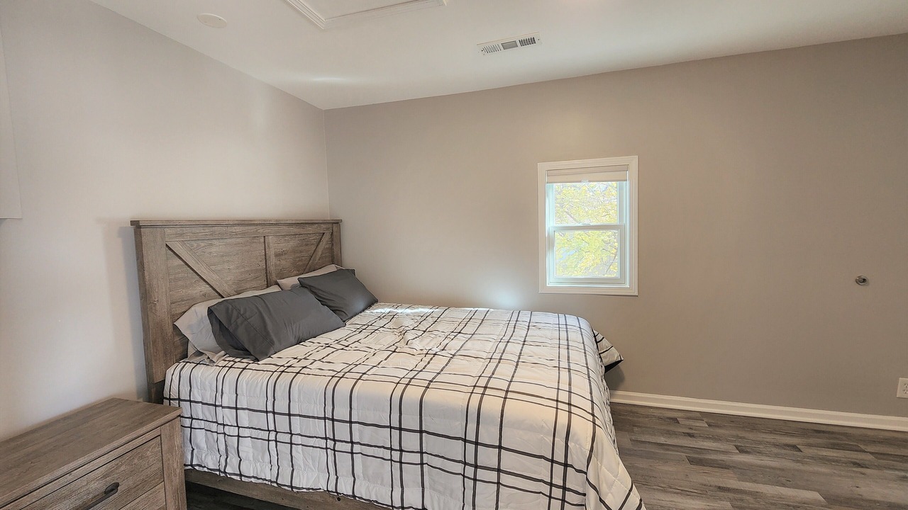 Photo of Bedroom in McHenry