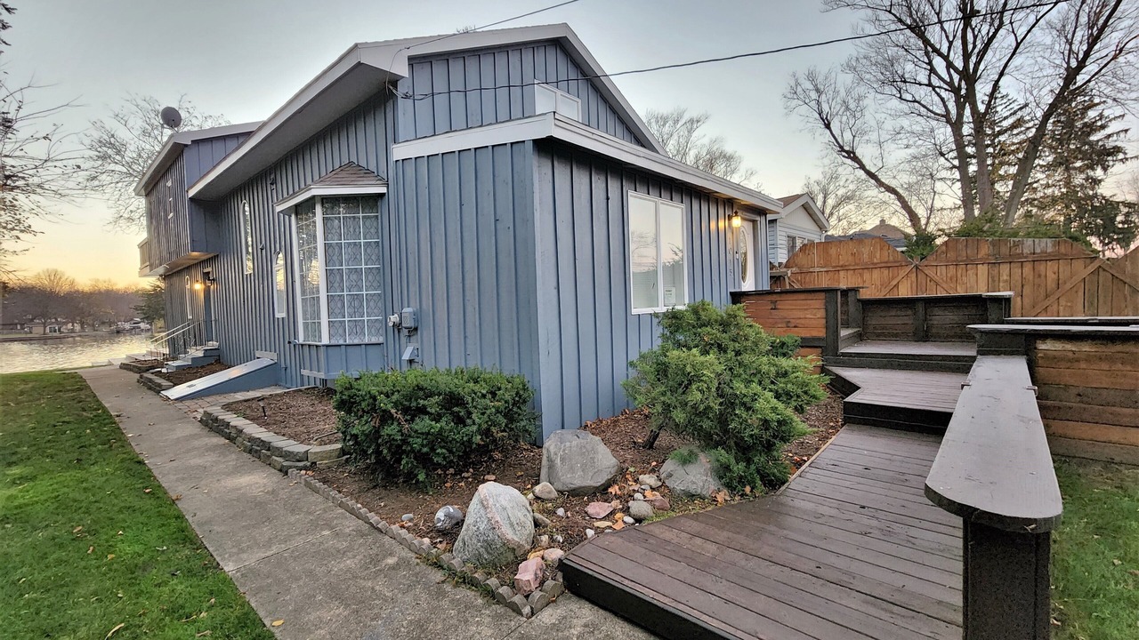 Photo of Outdoor in McHenry