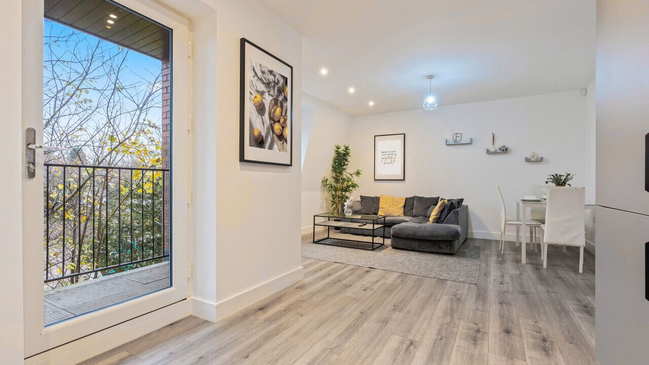 Photo of Livingroom in Smethwick