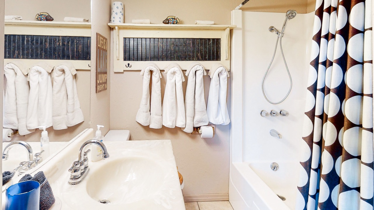 Photo of Bathroom in Eureka Springs