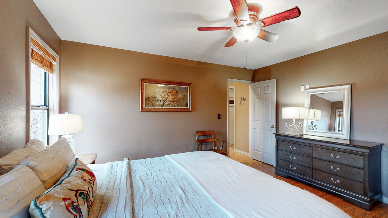 Photo of Bedroom in Eureka Springs