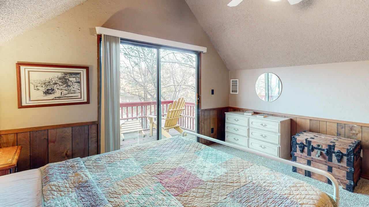 Photo of Bedroom in Eureka Springs
