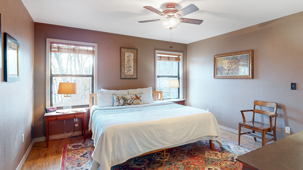 Photo of Bedroom in Eureka Springs