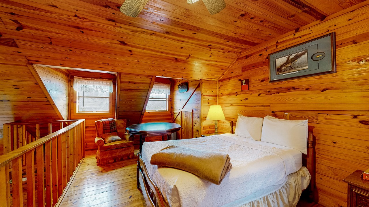 Photo of Bedroom in Eureka Springs